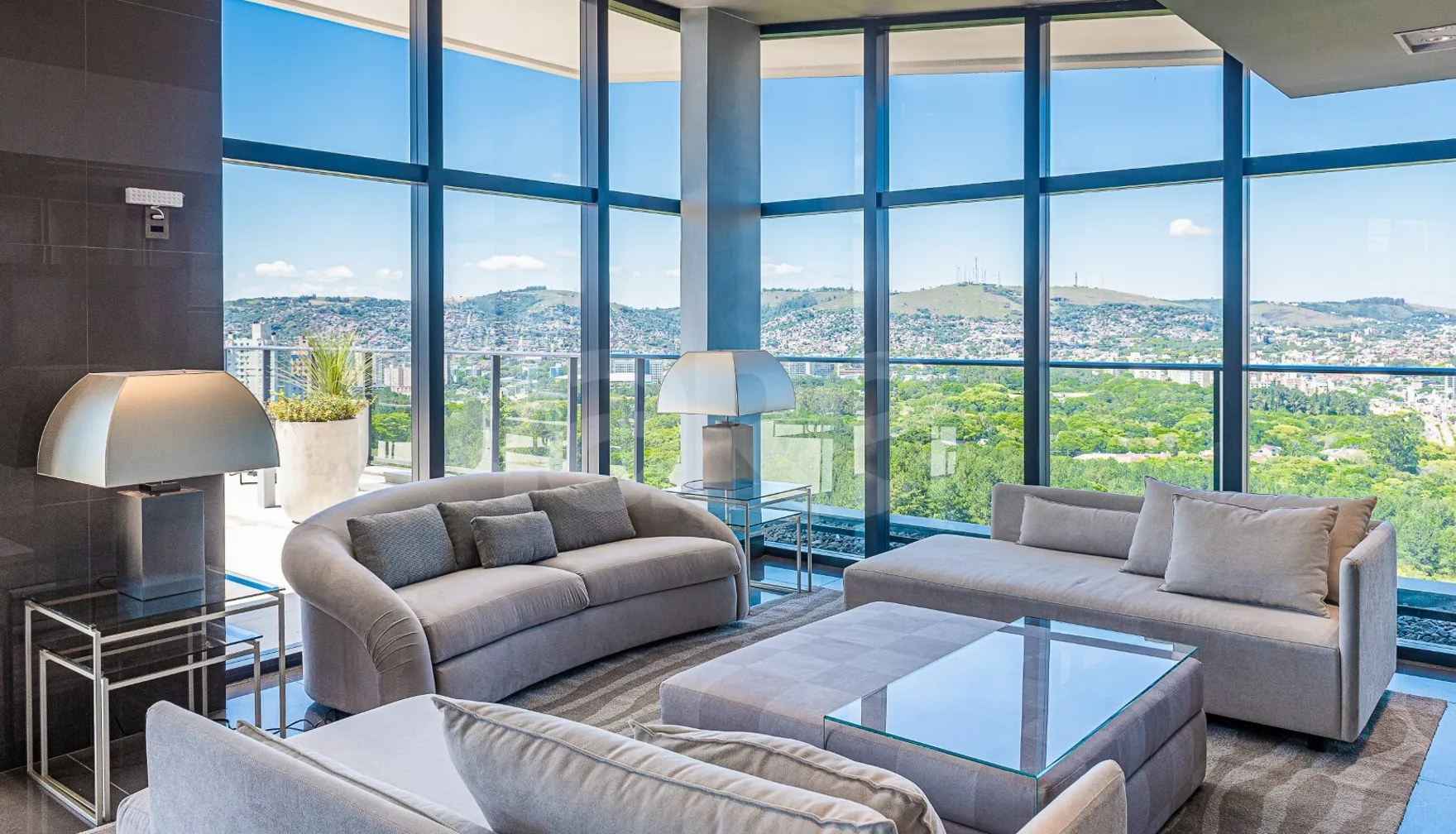 Float Residences - Apartamento com 42,47 m², em Petrópolis — foto 2