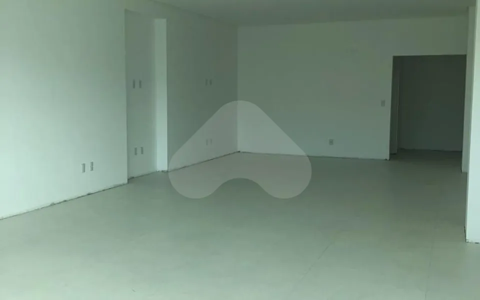 Residencial Helsinki - Apartamento com 193,38 m², em Meia Praia — foto 18