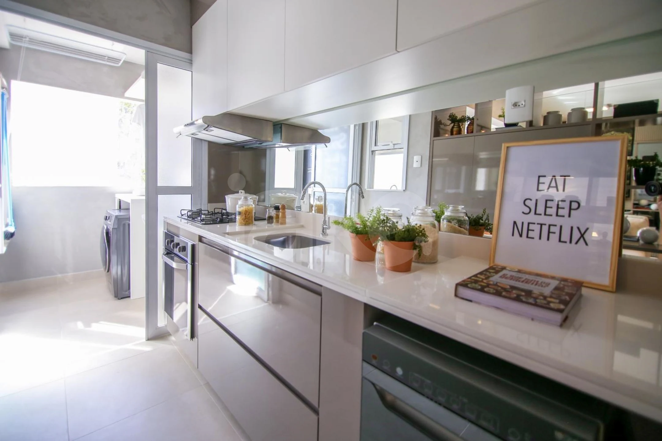 Ext Praça Morumbi - Apartamento com 58,11 m², em Morumbi — foto 8