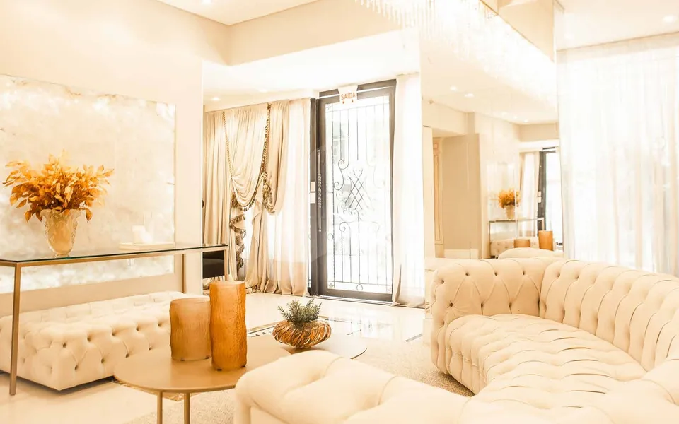Cambirela - Apartamento com 140,2 m², em Meia Praia — foto 3