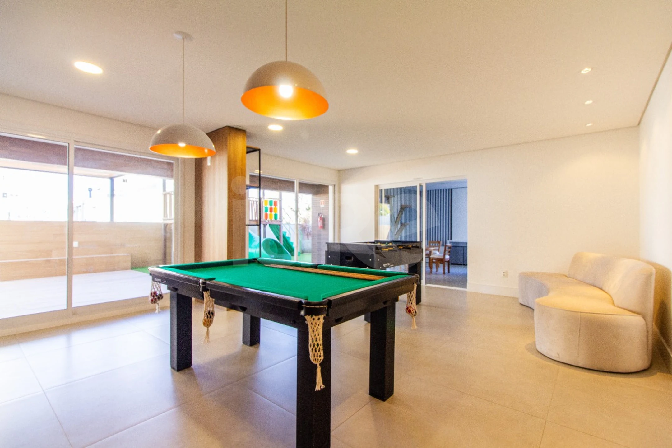 C H 421 Apto POA16430 - Apartamento com 80 m², em Jardim Botânico — foto 8