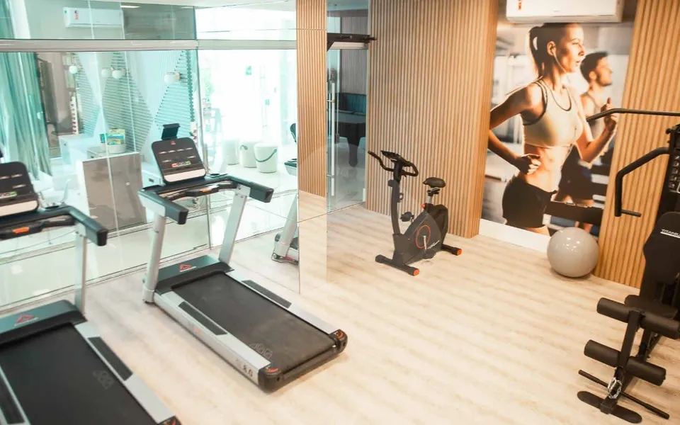 Cambirela - Apartamento com 140,2 m², em Meia Praia — foto 4