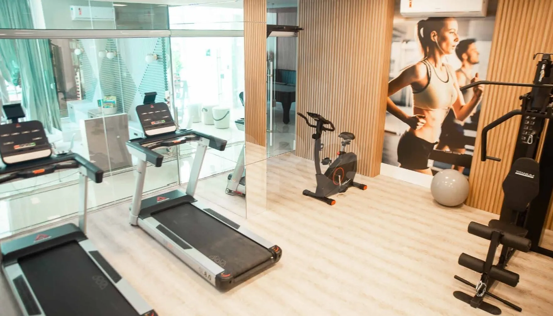 Cambirela - Apartamento com 180,6 m², em Meia Praia — foto 6