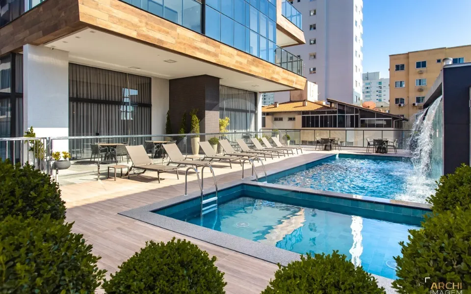 Saint Laurent Residence - Apartamento com 213 m², em Meia Praia — foto 12