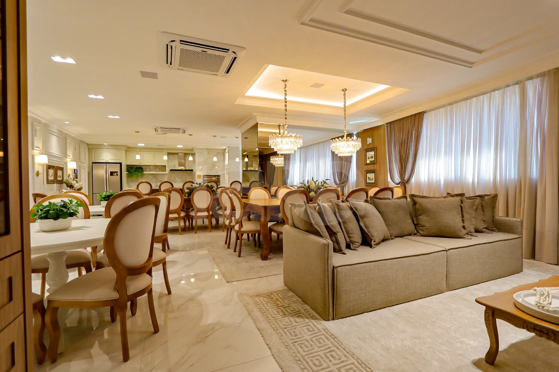 Edifício Paramount Apto 1601 - Apartamento com 269,5 m², em Meia Praia — foto 60