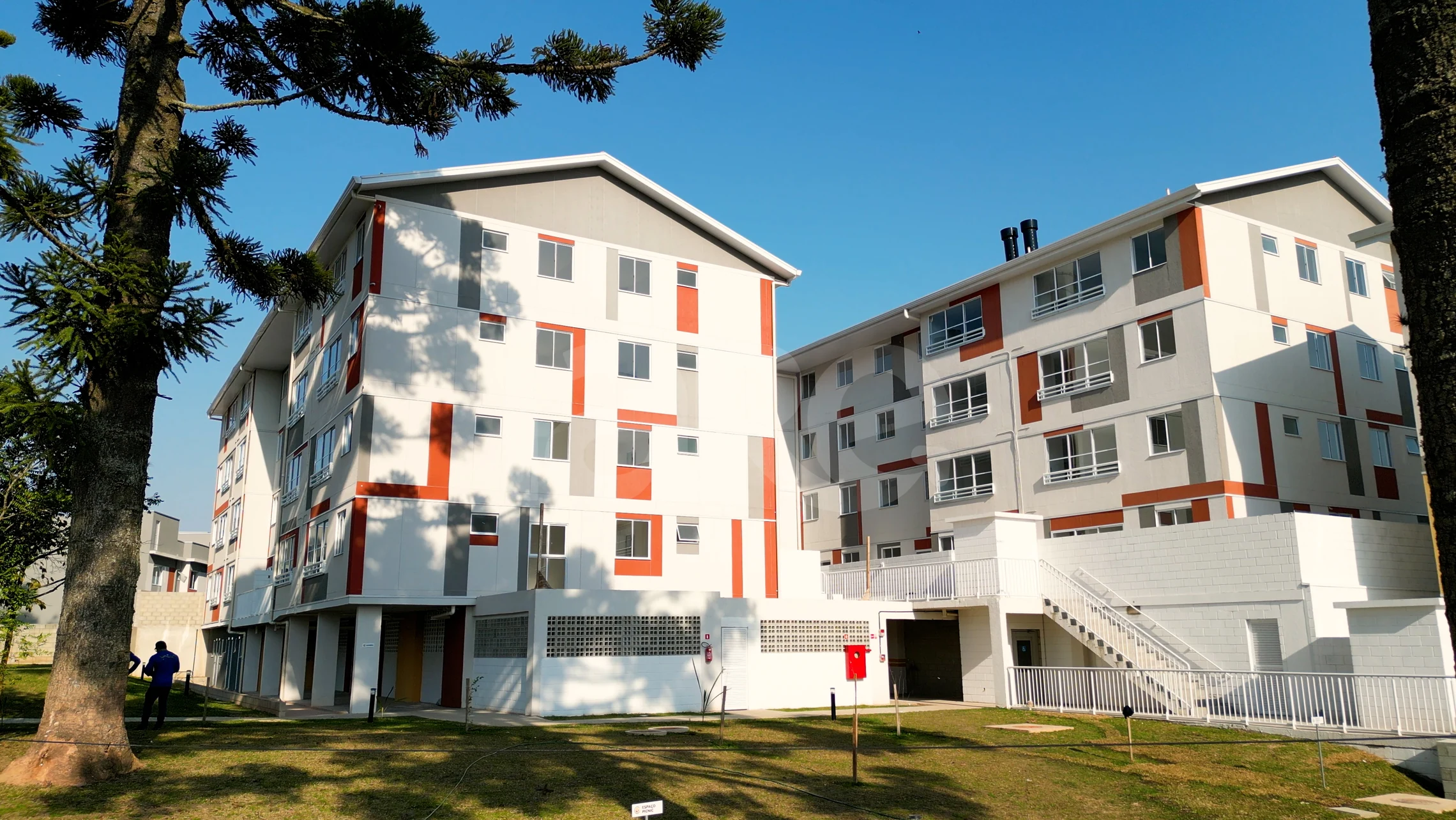 Condomínio Colinas do Norte - Apartamento com 48,06 m², em Santa Cândida — foto 19