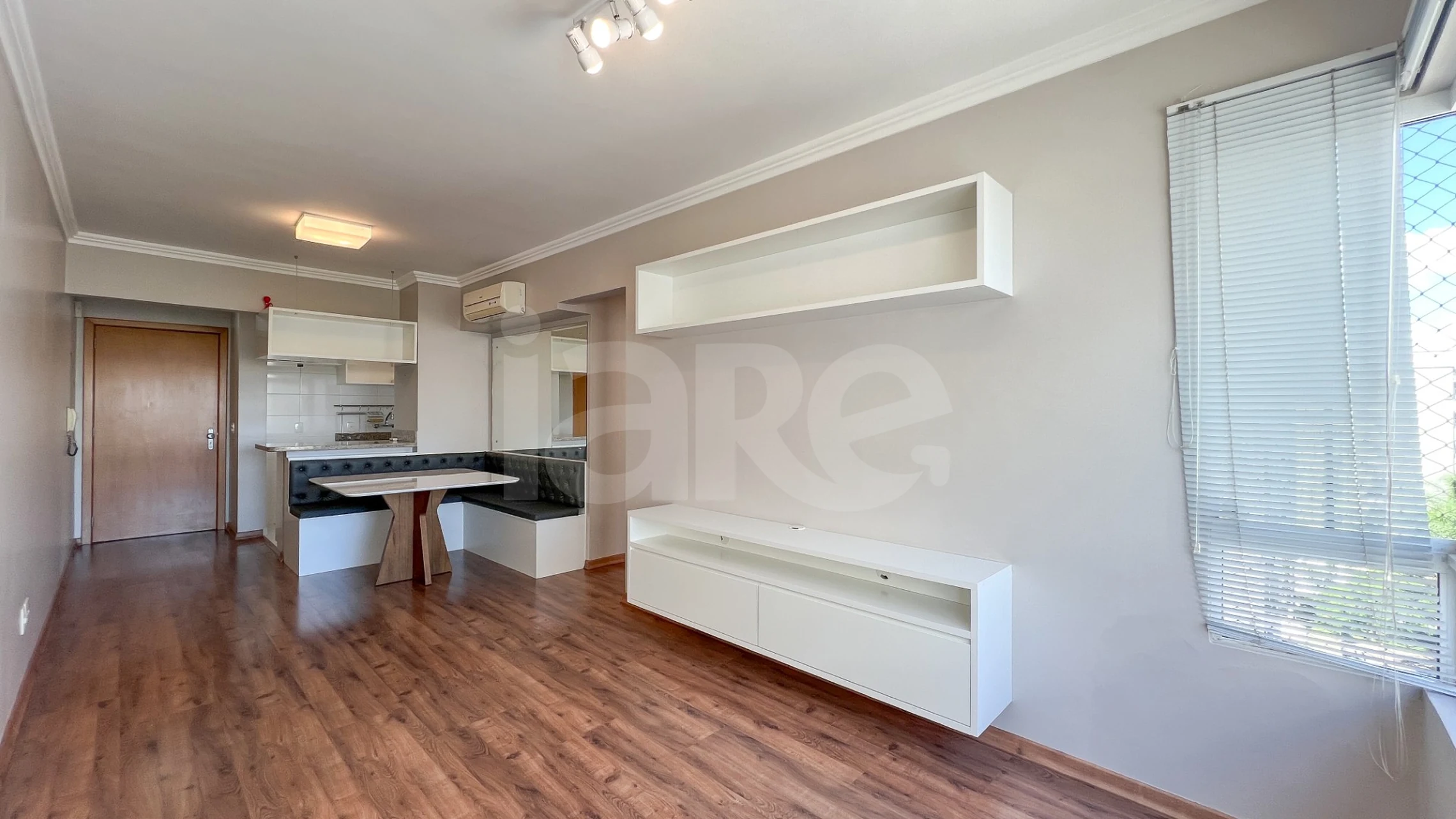 Edifício Plaza Cristal Apto 706B - Apartamento com 71,36 m², em Cavalhada — foto 2