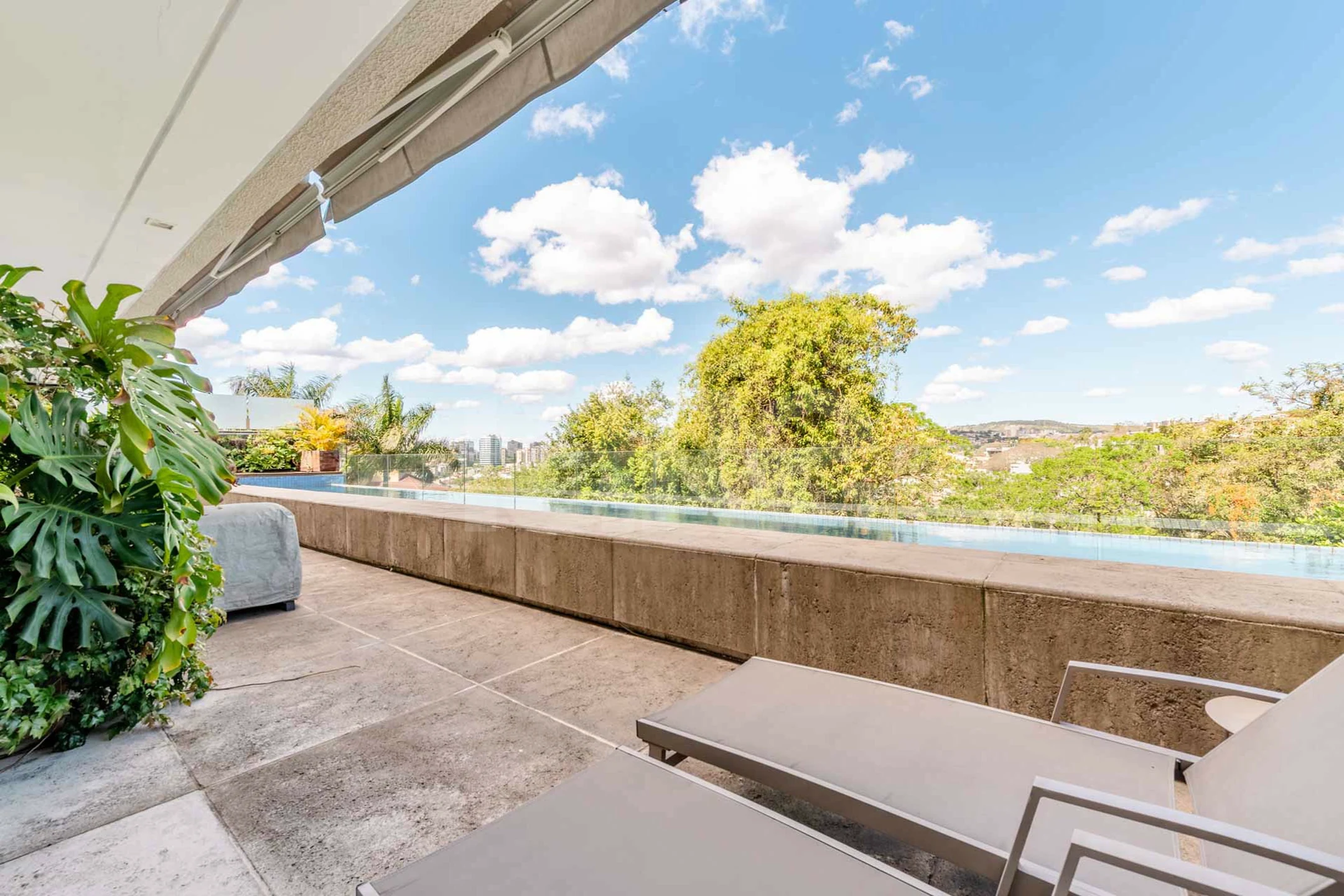 Las Piedras Apto ONE36766 - Apartamento com 478,54 m², em Três Figueiras — foto 19