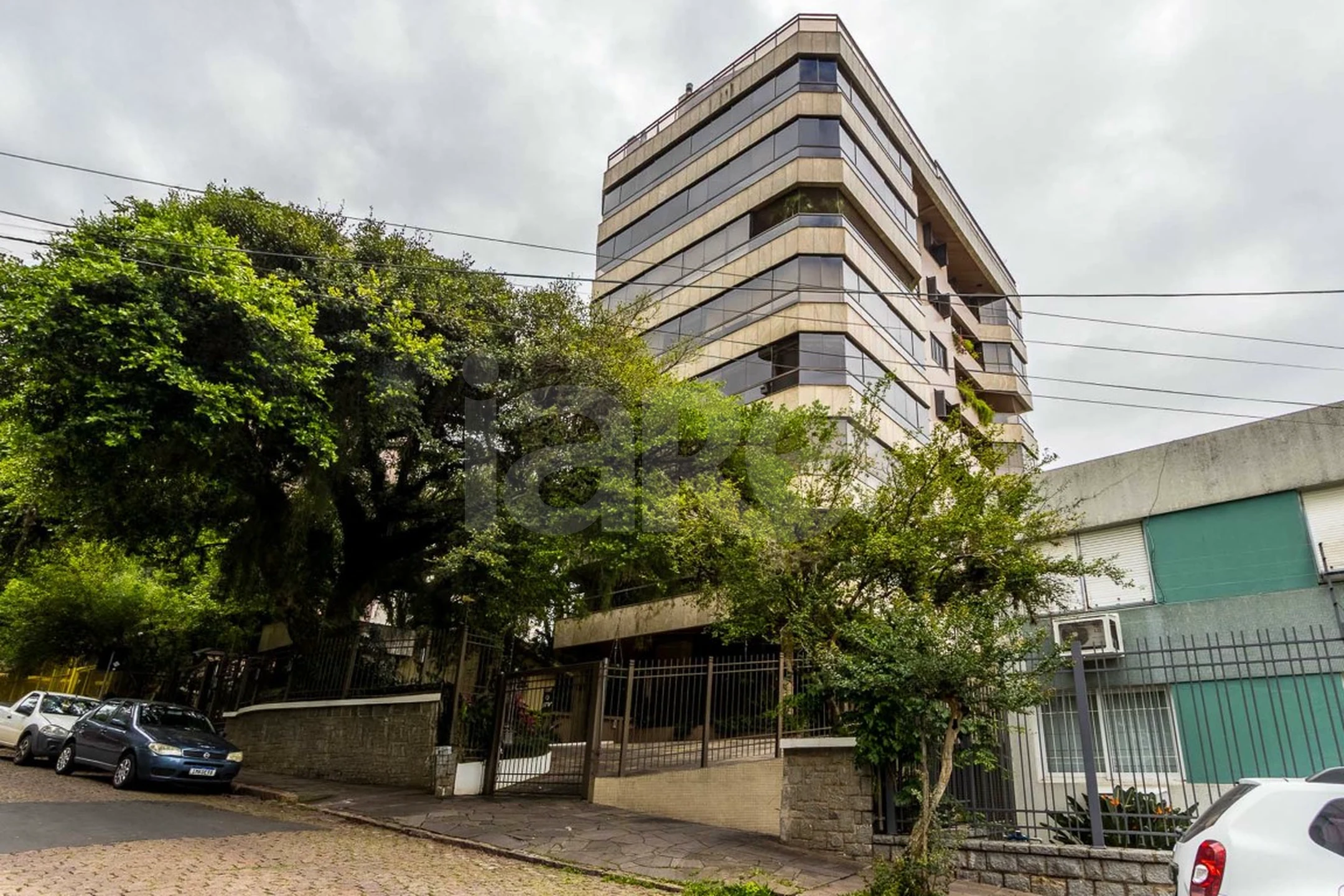 Edifício Solar da Figueira Apto 501 - Apartamento com 244 m², em Rio Branco — foto 1