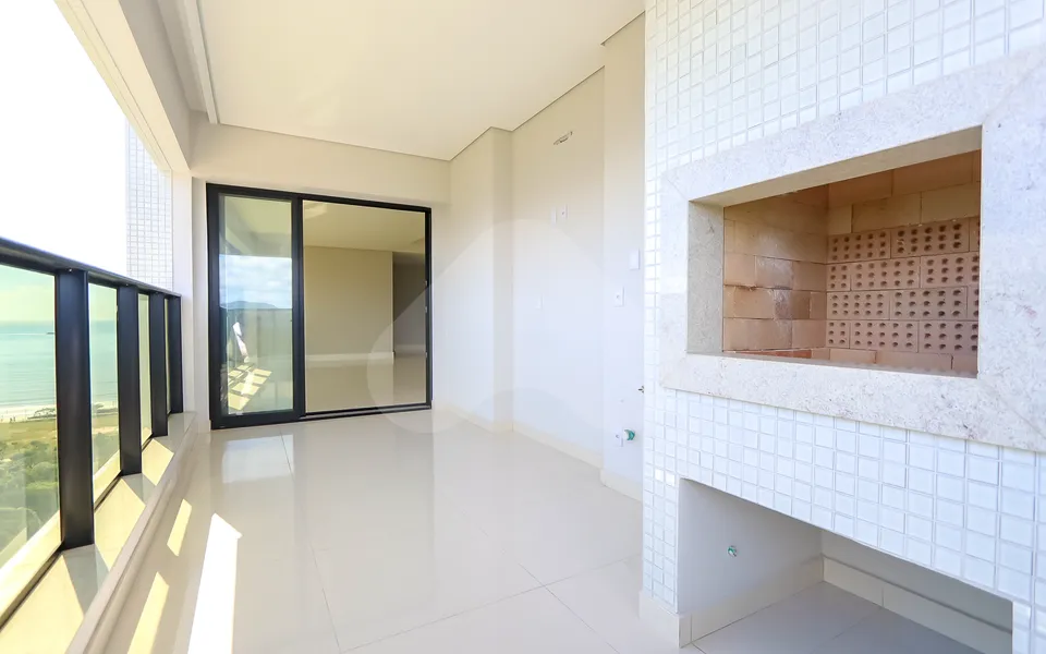 Edifício Paramount Apto 1601 - Apartamento com 269,5 m², em Meia Praia — foto 23