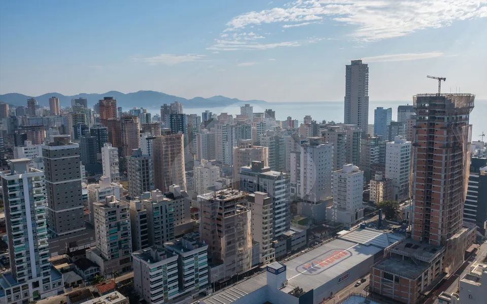 Efraim - Apartamento com 79 m², em Meia Praia — foto 5