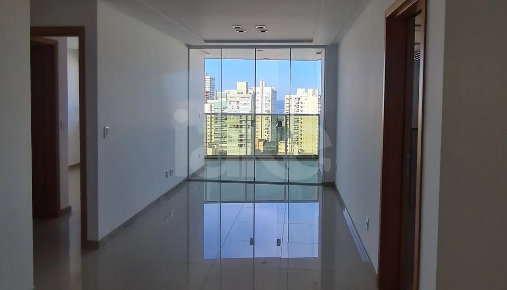 Costa do Havaí - Apartamento com 63,64 m², em Itapuã — foto 3