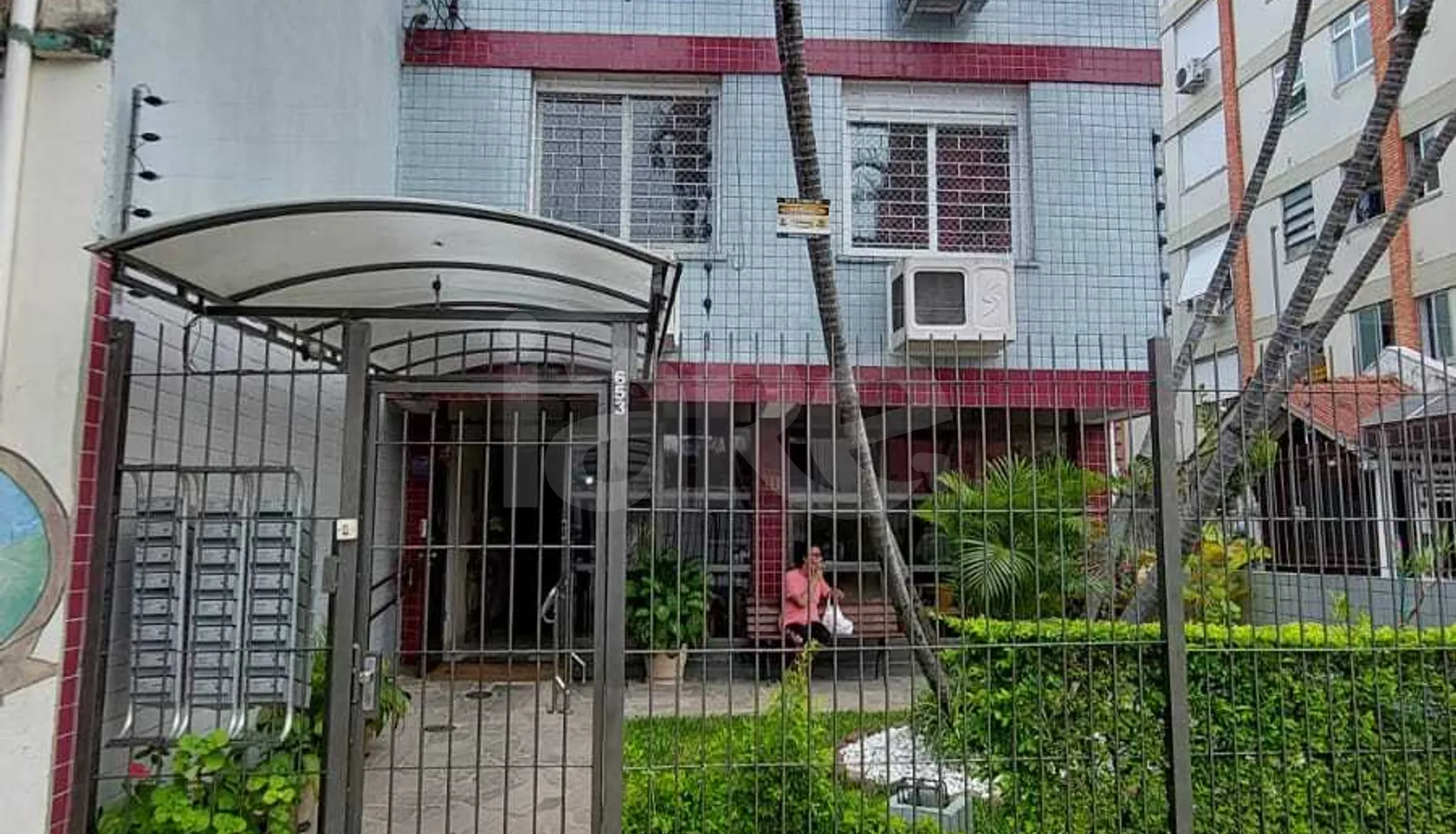 Edifício Beth Apto 402 - Apartamento com 40,1 m², em Menino Deus — foto 1