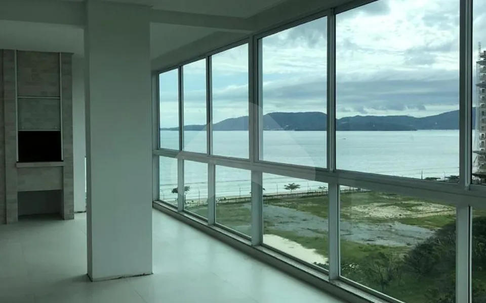 Residencial Helsinki - Apartamento com 193,38 m², em Meia Praia — foto 5