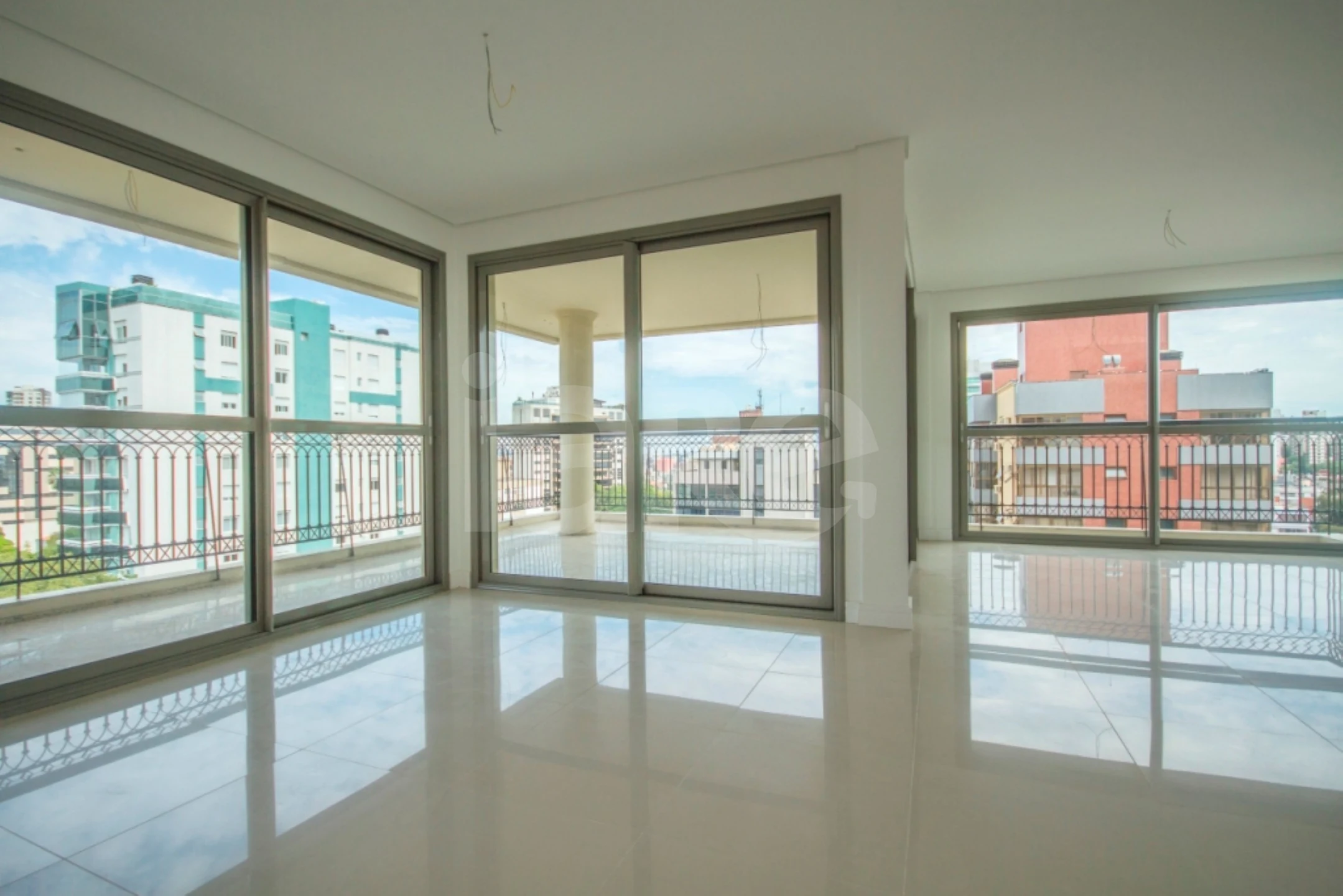 Spazio - Apartamento com 79,92 m², em Três Figueiras — foto 3