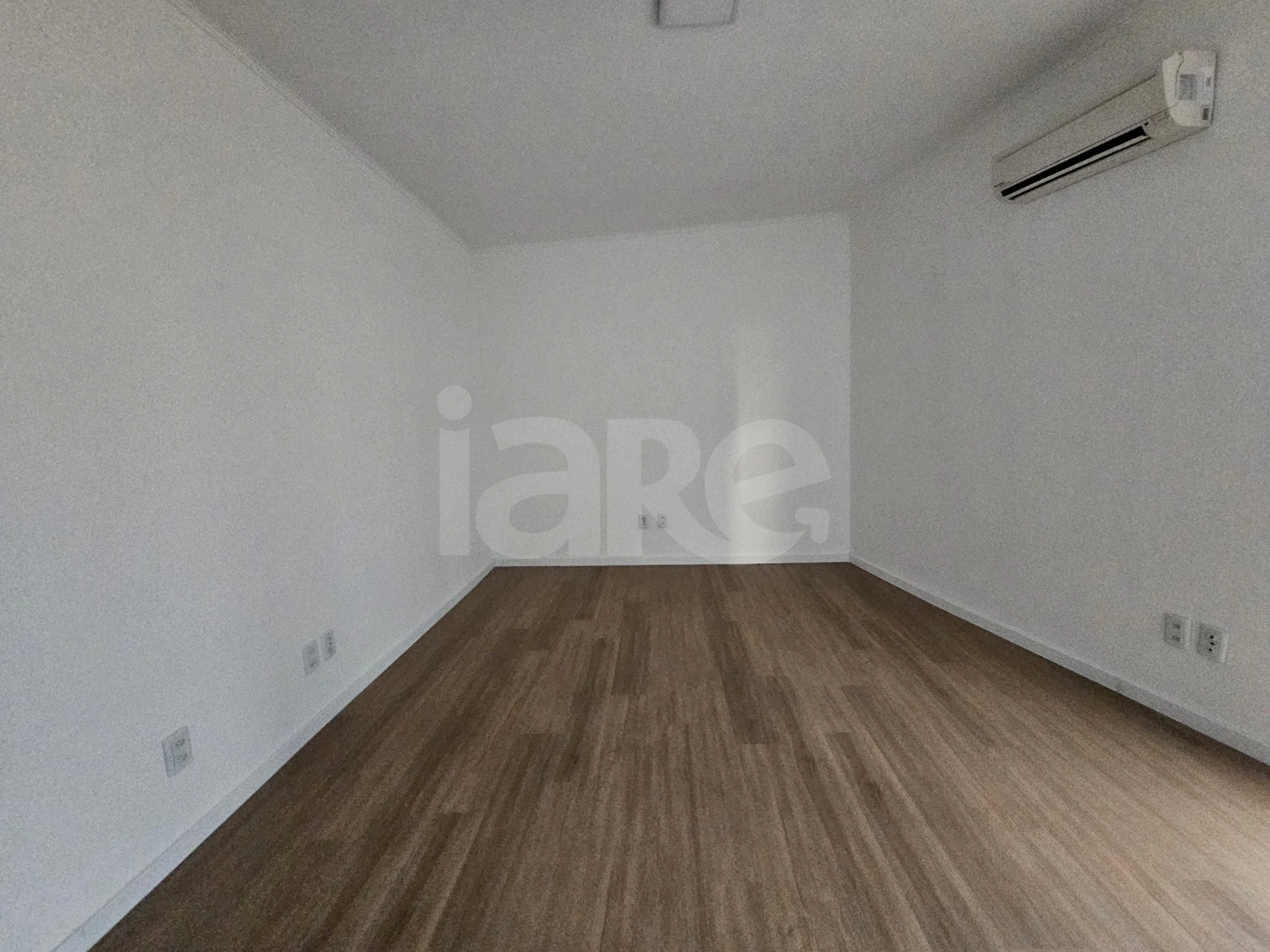 FBC 1835 Sala 401 - Sala comercial com 28,87 m², em Floresta — foto 2