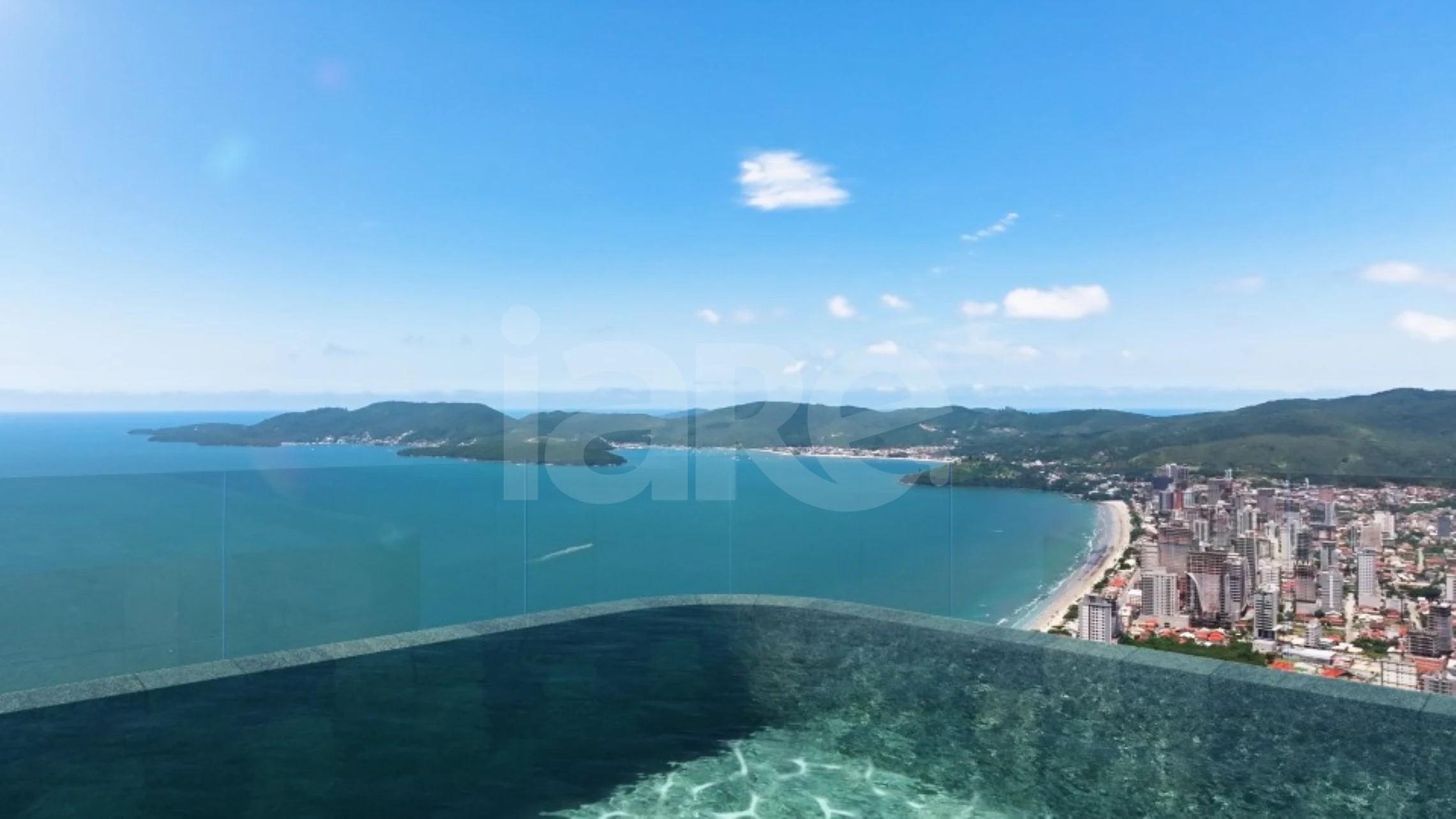 Charles II Yacht Royal Home by Okean - Apartamento com 221,9 m², em Meia Praia — foto 6